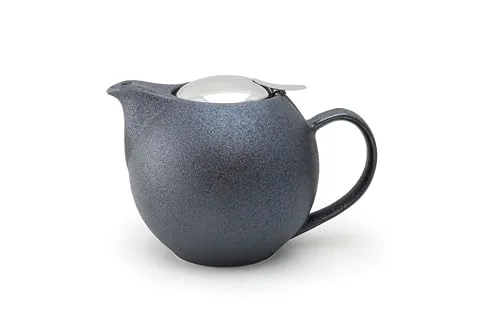 old teapots made in japan