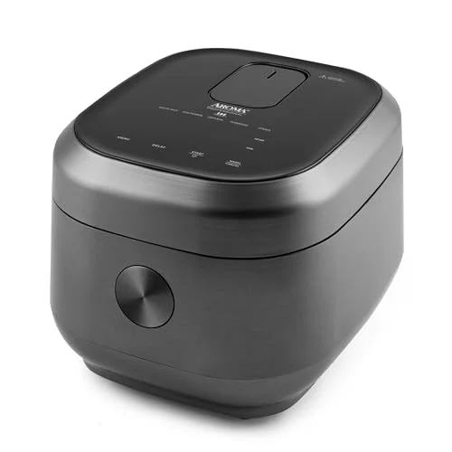 sur la table rice cooker